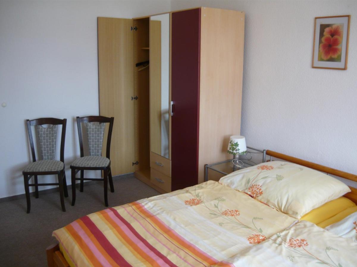 Uns lütt Wohnung Nossentiner Huette Exterior foto